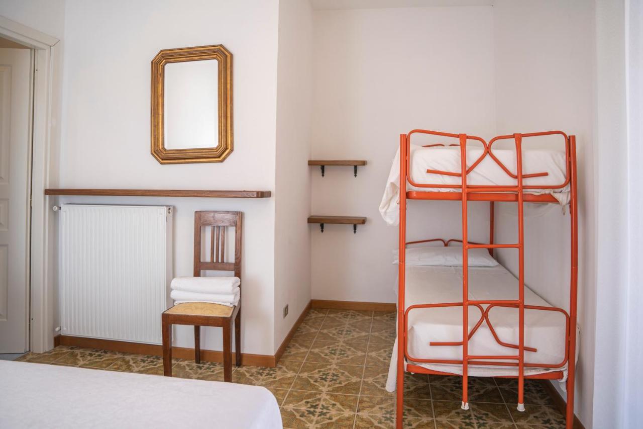 028 - Agriturismo "Il Boschetto" Con Piscina, Pace E Natura - Camera Familiare Cavizzano Exterior foto